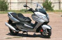 MAXI SCOOTER
